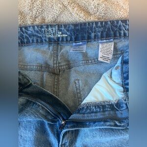 Time and True mid rise capri jeans